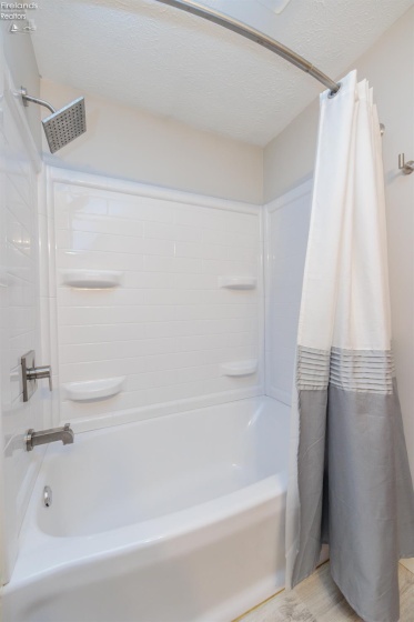 246 Portage Path, Willard, 44890, 3 Bedroom Bedrooms, ,2 BathroomBathrooms,Residential,For Sale,Portage Path,20263505