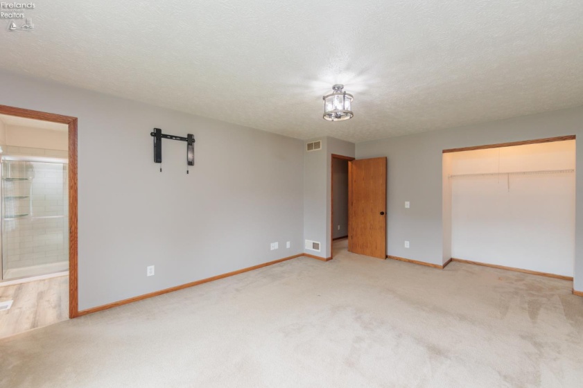 246 Portage Path, Willard, 44890, 3 Bedroom Bedrooms, ,2 BathroomBathrooms,Residential,For Sale,Portage Path,20263505