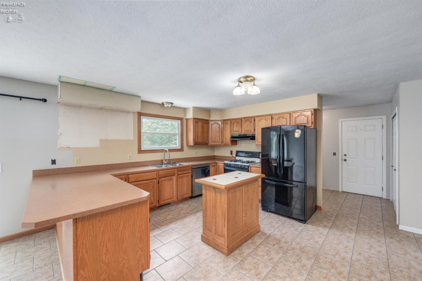 12201 Green Road, Wakeman, 44889, 3 Bedroom Bedrooms, ,3 BathroomBathrooms,Residential,For Sale,Green,20263463