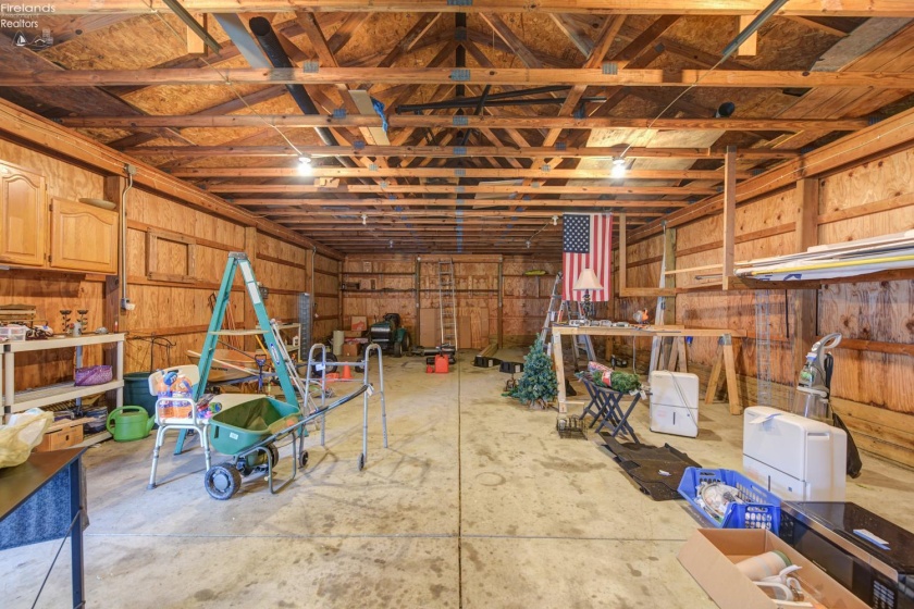 12201 Green Road, Wakeman, 44889, 3 Bedroom Bedrooms, ,3 BathroomBathrooms,Residential,For Sale,Green,20263463