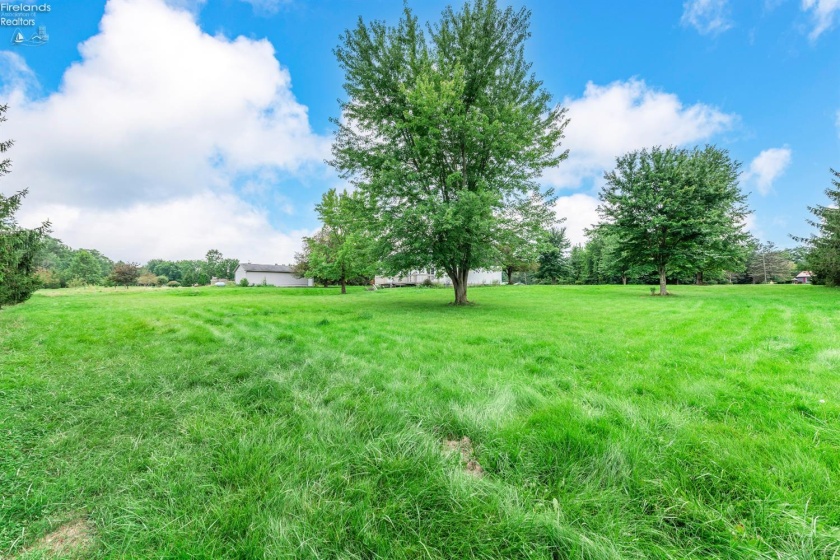12201 Green Road, Wakeman, 44889, 3 Bedroom Bedrooms, ,3 BathroomBathrooms,Residential,For Sale,Green,20263463