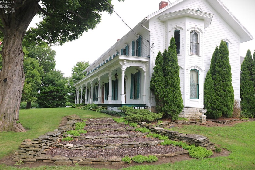 5144 State Route 113, Bellevue, 44811, 7 Bedroom Bedrooms, ,1 BathroomBathrooms,Residential,For Sale,State Route 113,20263106