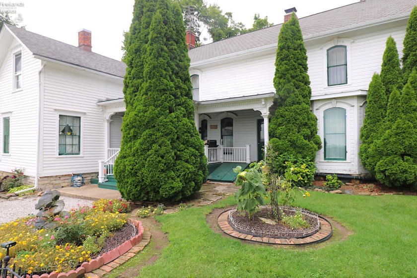 5144 State Route 113, Bellevue, 44811, 7 Bedroom Bedrooms, ,1 BathroomBathrooms,Residential,For Sale,State Route 113,20263106