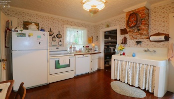 5144 State Route 113, Bellevue, 44811, 7 Bedroom Bedrooms, ,1 BathroomBathrooms,Residential,For Sale,State Route 113,20263106