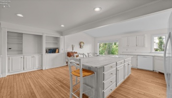 411 Gateway Boulevard, Huron, 44839, 5 Bedroom Bedrooms, ,3 BathroomBathrooms,Residential,For Sale,Gateway,20263499