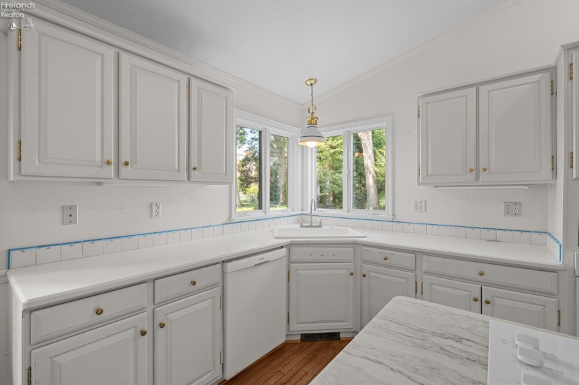 411 Gateway Boulevard, Huron, 44839, 5 Bedroom Bedrooms, ,3 BathroomBathrooms,Residential,For Sale,Gateway,20263499