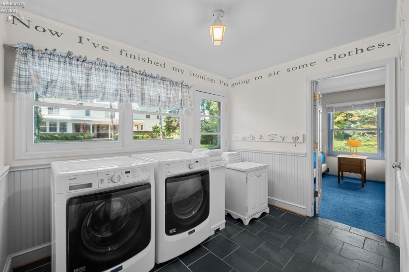 411 Gateway Boulevard, Huron, 44839, 5 Bedroom Bedrooms, ,3 BathroomBathrooms,Residential,For Sale,Gateway,20263499