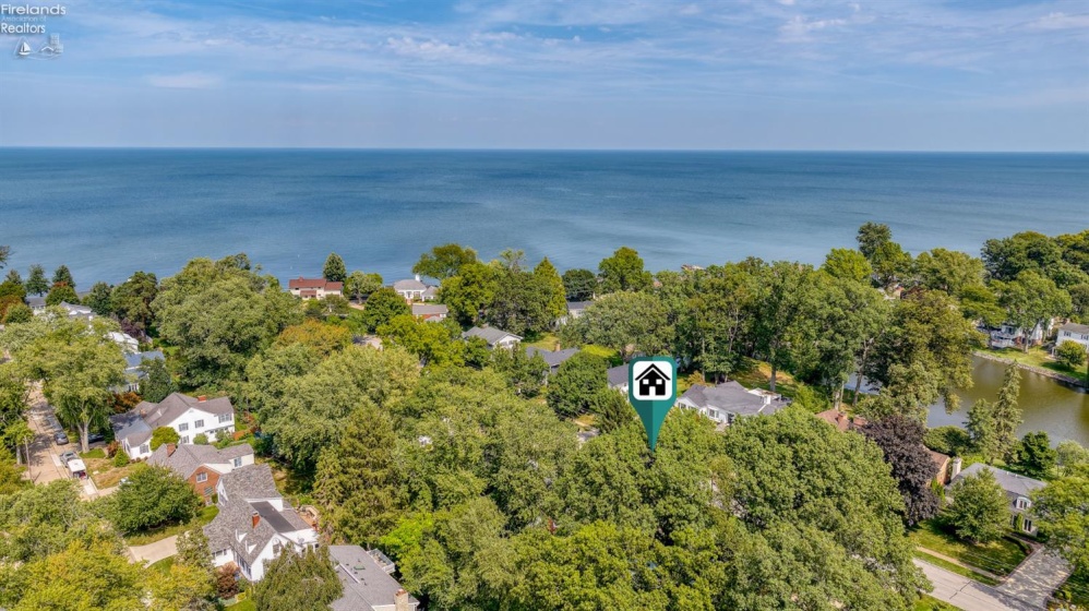 411 Gateway Boulevard, Huron, 44839, 5 Bedroom Bedrooms, ,3 BathroomBathrooms,Residential,For Sale,Gateway,20263499