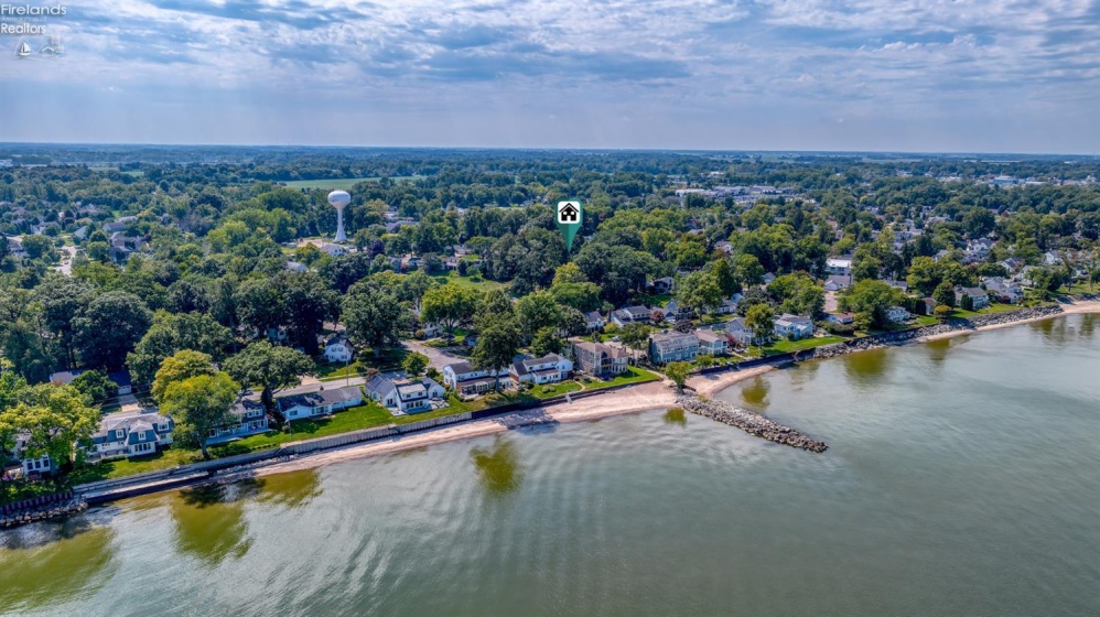 411 Gateway Boulevard, Huron, 44839, 5 Bedroom Bedrooms, ,3 BathroomBathrooms,Residential,For Sale,Gateway,20263499