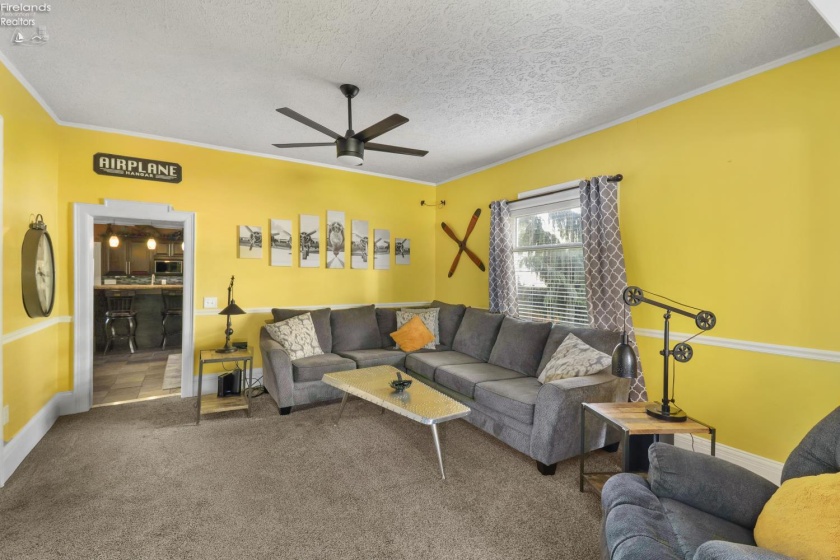 213 Buckeye Street, Clyde, 43410, 5 Bedroom Bedrooms, ,2 BathroomBathrooms,Residential,For Sale,Buckeye,20263250