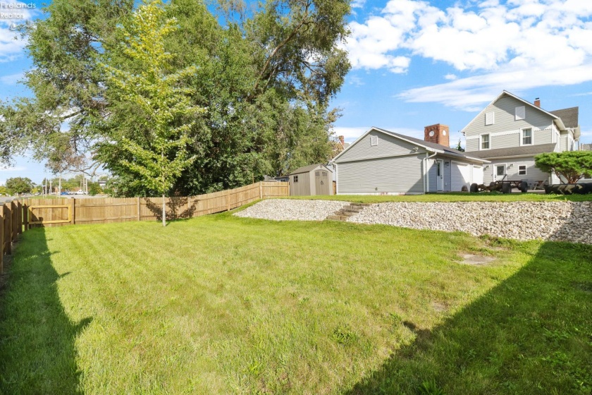 213 Buckeye Street, Clyde, 43410, 5 Bedroom Bedrooms, ,2 BathroomBathrooms,Residential,For Sale,Buckeye,20263250