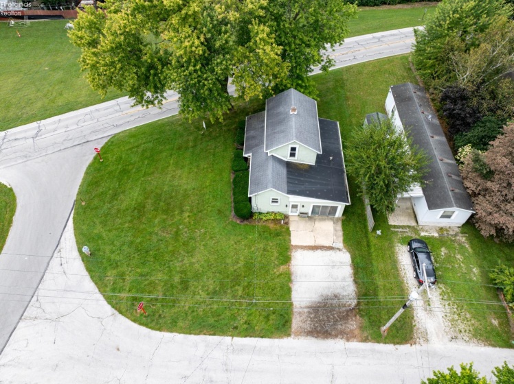 1374 Tiffin Road, Fremont, 43420, 3 Bedroom Bedrooms, ,2 BathroomBathrooms,Residential,For Sale,Tiffin Road,20263454