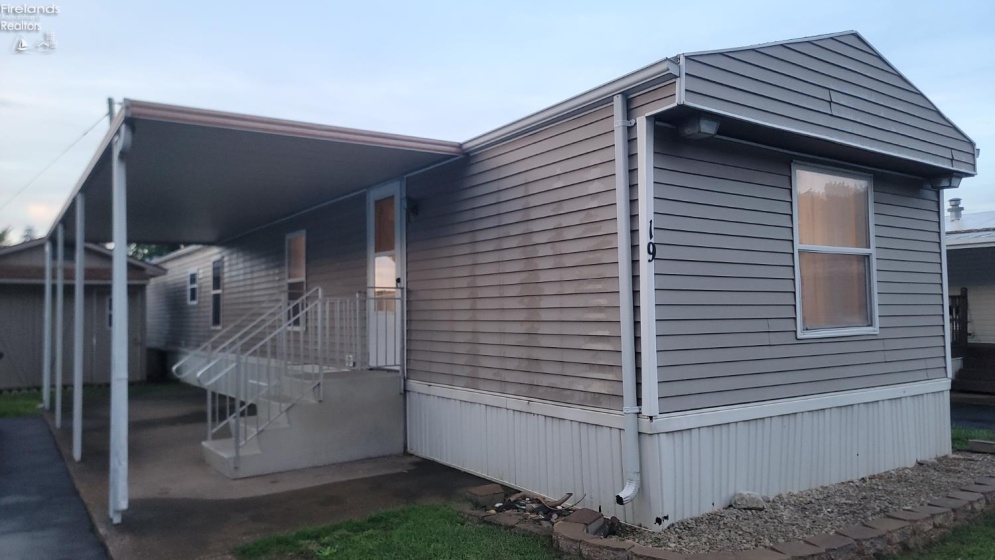 1250 Burkholder Road, Clyde, 43410, 2 Bedroom Bedrooms, ,1 BathroomBathrooms,Residential,For Sale,Burkholder,20263525