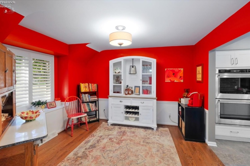 7 Parkwood Drive, Bowling Green, 43402, 4 Bedroom Bedrooms, ,2 BathroomBathrooms,Residential,For Sale,Parkwood,20263466