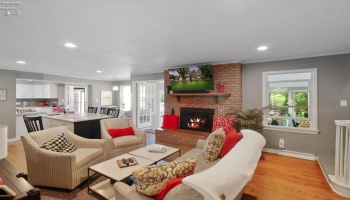 7 Parkwood Drive, Bowling Green, 43402, 4 Bedroom Bedrooms, ,2 BathroomBathrooms,Residential,For Sale,Parkwood,20263466 7 Parkwood Drive, Bowling Green, 43402, 4 Bedroom Bedrooms, ,2 BathroomBathrooms,Residential,For Sale,Parkwood,20263466