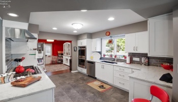 7 Parkwood Drive, Bowling Green, 43402, 4 Bedroom Bedrooms, ,2 BathroomBathrooms,Residential,For Sale,Parkwood,20263466 7 Parkwood Drive, Bowling Green, 43402, 4 Bedroom Bedrooms, ,2 BathroomBathrooms,Residential,For Sale,Parkwood,20263466