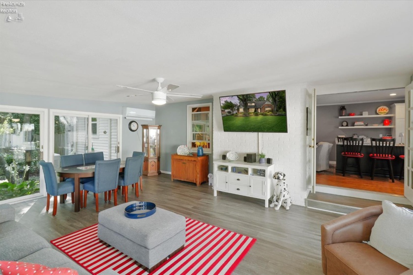 7 Parkwood Drive, Bowling Green, 43402, 4 Bedroom Bedrooms, ,2 BathroomBathrooms,Residential,For Sale,Parkwood,20263466