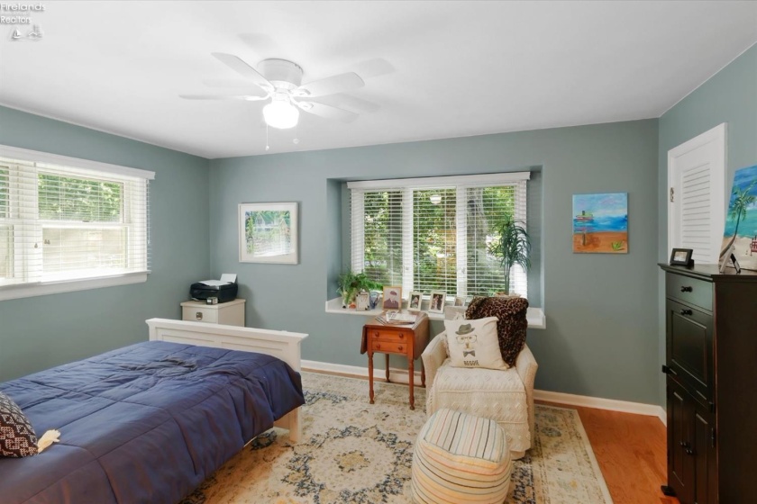 7 Parkwood Drive, Bowling Green, 43402, 4 Bedroom Bedrooms, ,2 BathroomBathrooms,Residential,For Sale,Parkwood,20263466