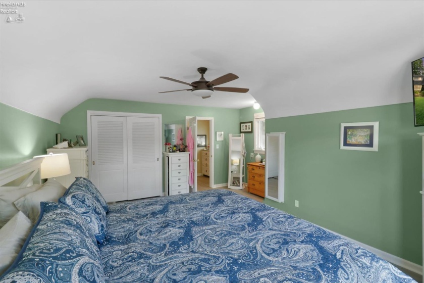 7 Parkwood Drive, Bowling Green, 43402, 4 Bedroom Bedrooms, ,2 BathroomBathrooms,Residential,For Sale,Parkwood,20263466
