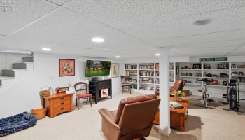7 Parkwood Drive, Bowling Green, 43402, 4 Bedroom Bedrooms, ,2 BathroomBathrooms,Residential,For Sale,Parkwood,20263466 7 Parkwood Drive, Bowling Green, 43402, 4 Bedroom Bedrooms, ,2 BathroomBathrooms,Residential,For Sale,Parkwood,20263466