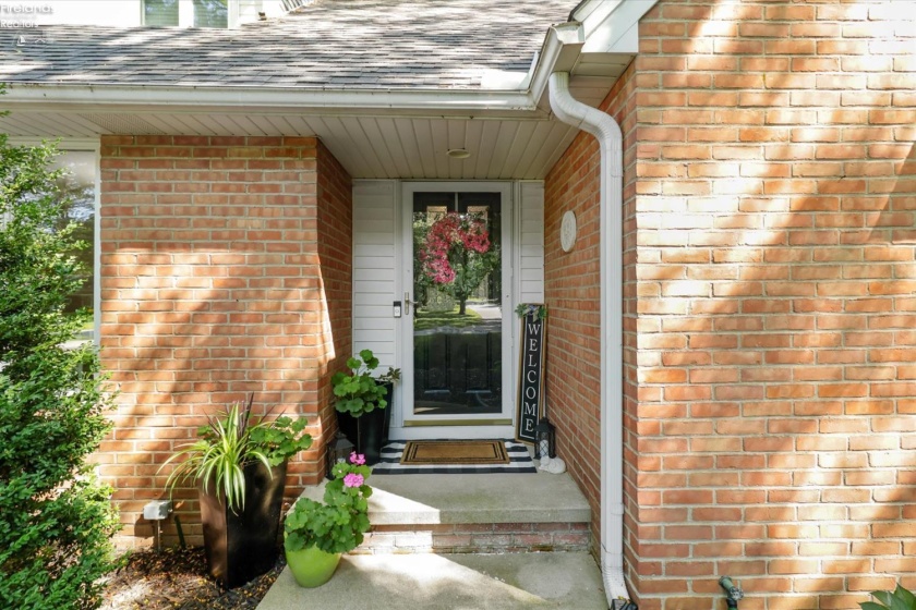7 Parkwood Drive, Bowling Green, 43402, 4 Bedroom Bedrooms, ,2 BathroomBathrooms,Residential,For Sale,Parkwood,20263466