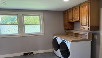 32 Townsend Street, Greenwich, 44837, 3 Bedroom Bedrooms, ,2 BathroomBathrooms,Residential,For Sale,Townsend,20263528
