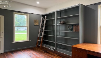 32 Townsend Street, Greenwich, 44837, 3 Bedroom Bedrooms, ,2 BathroomBathrooms,Residential,For Sale,Townsend,20263528