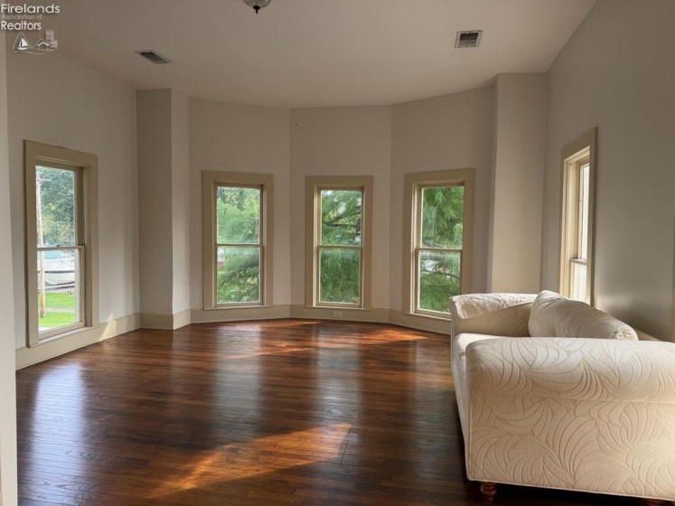 32 Townsend Street, Greenwich, 44837, 3 Bedroom Bedrooms, ,2 BathroomBathrooms,Residential,For Sale,Townsend,20263528