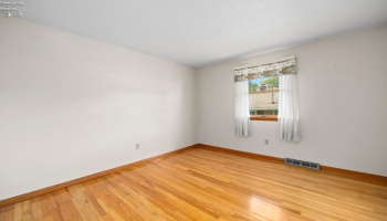 2823 Pease Lane, Sandusky, 44870, 3 Bedroom Bedrooms, ,2 BathroomBathrooms,Residential,For Sale,Pease,20263501