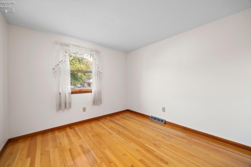 2823 Pease Lane, Sandusky, 44870, 3 Bedroom Bedrooms, ,2 BathroomBathrooms,Residential,For Sale,Pease,20263501