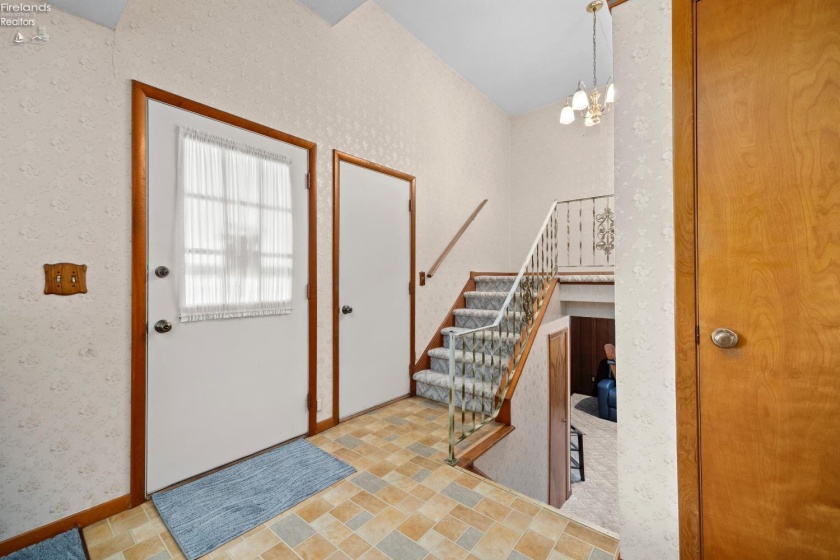 2823 Pease Lane, Sandusky, 44870, 3 Bedroom Bedrooms, ,2 BathroomBathrooms,Residential,For Sale,Pease,20263501