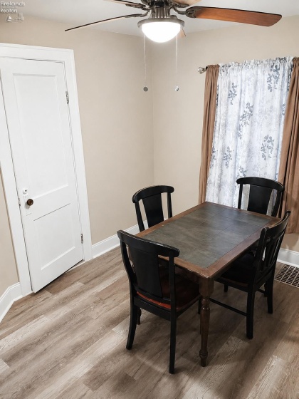131 Logan Street, Elyria, 44053, 2 Bedroom Bedrooms, ,1 BathroomBathrooms,Residential,For Sale,Logan,20263529