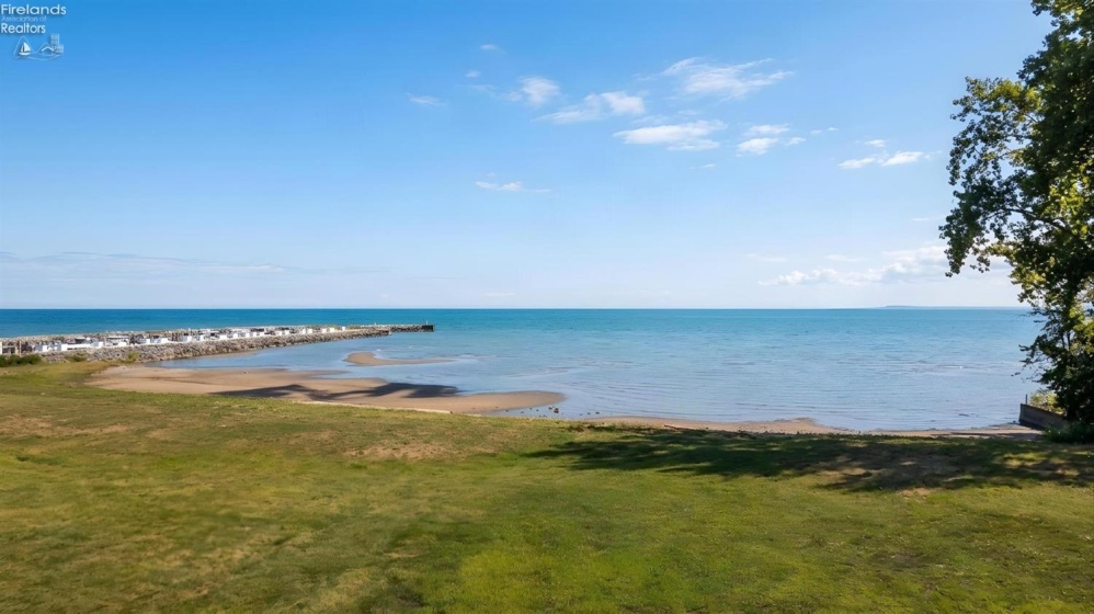 1923 Harbor Road, Port Clinton, 43452, ,Land,For Sale,Harbor,20263548