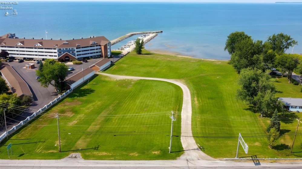 1923 Harbor Road, Port Clinton, 43452, ,Land,For Sale,Harbor,20263548