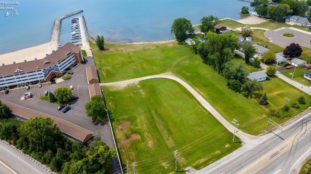 1923 Harbor Road, Port Clinton, 43452, ,Land,For Sale,Harbor,20263548