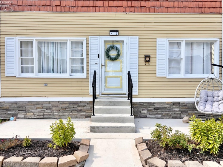410 Wood Street, Fremont, 43420, 4 Bedroom Bedrooms, ,1 BathroomBathrooms,Residential,For Sale,Wood,20263514