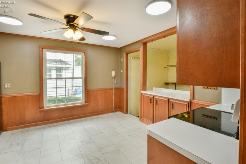 126 Euclid Avenue, Bellevue, 44811, 3 Bedroom Bedrooms, ,1 BathroomBathrooms,Residential,For Sale,Euclid,20263415