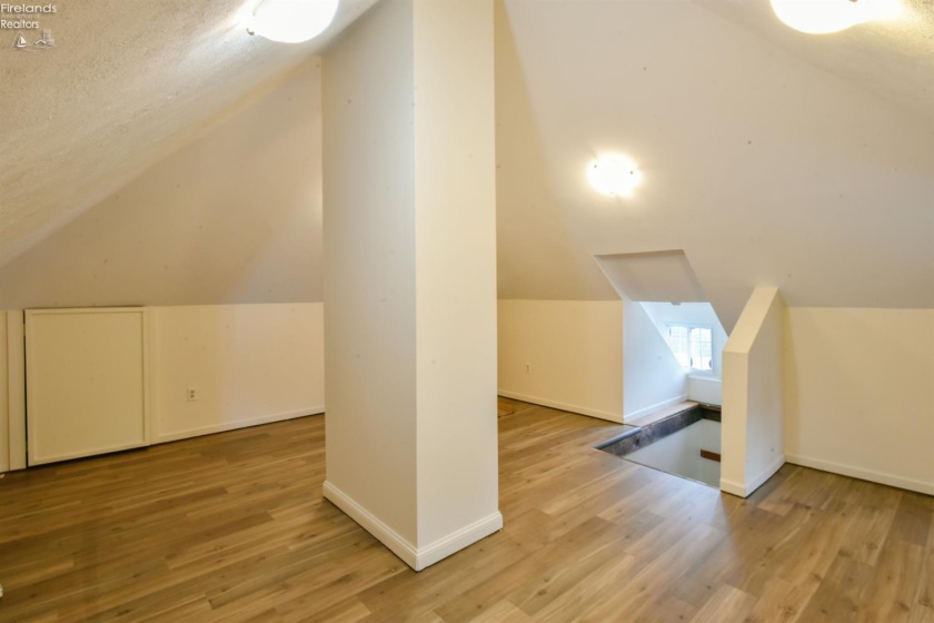 126 Euclid Avenue, Bellevue, 44811, 3 Bedroom Bedrooms, ,1 BathroomBathrooms,Residential,For Sale,Euclid,20263415