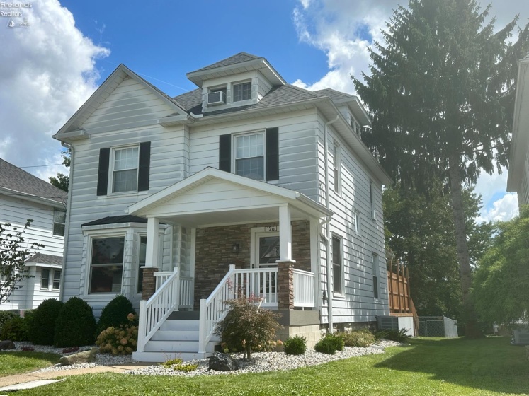 126 Euclid Avenue, Bellevue, 44811, 3 Bedroom Bedrooms, ,1 BathroomBathrooms,Residential,For Sale,Euclid,20263415