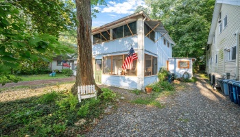 545 Central Avenue, Lakeside, 43440, 2 Bedroom Bedrooms, ,1 BathroomBathrooms,Residential,For Sale,Central,20263550