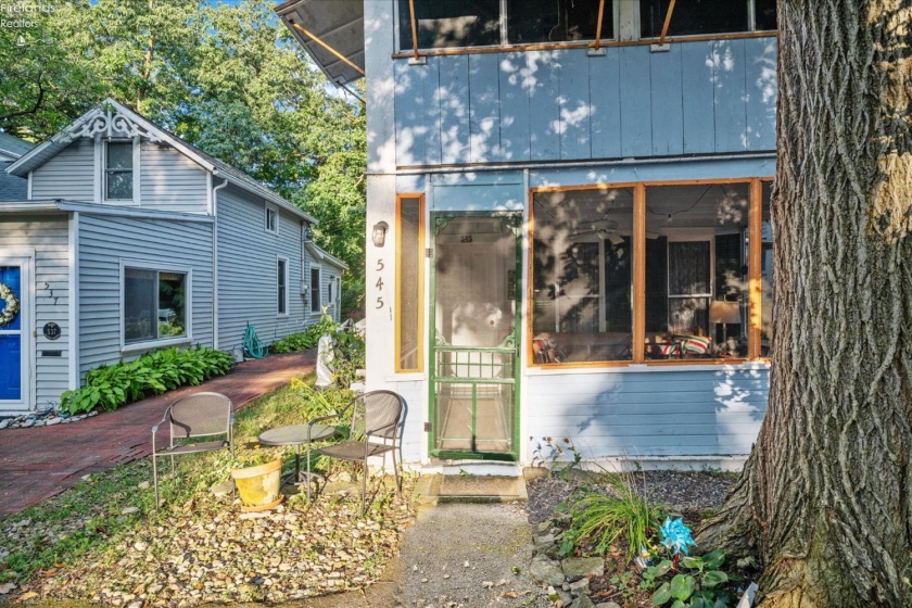 545 Central Avenue, Lakeside, 43440, 2 Bedroom Bedrooms, ,1 BathroomBathrooms,Residential,For Sale,Central,20263550