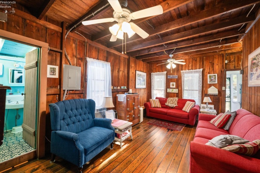 545 Central Avenue, Lakeside, 43440, 2 Bedroom Bedrooms, ,1 BathroomBathrooms,Residential,For Sale,Central,20263550
