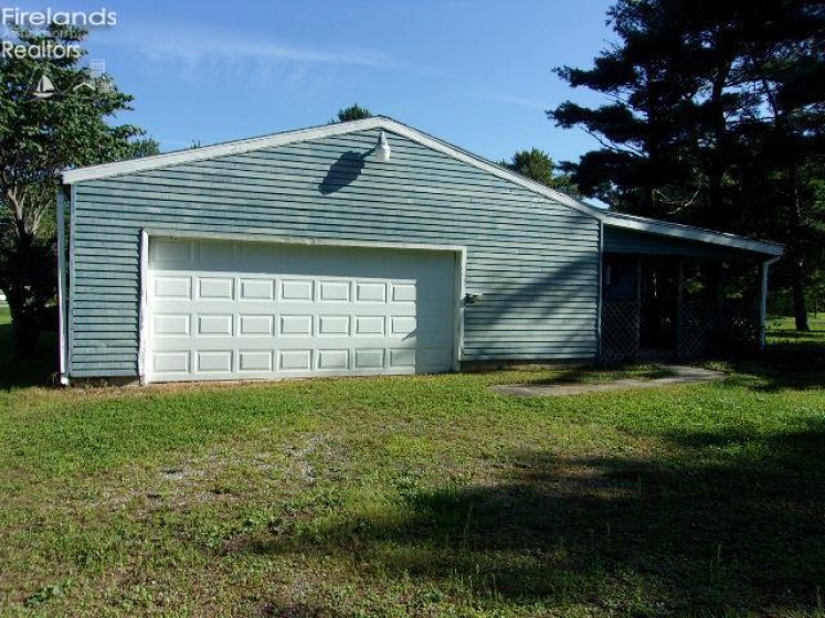 752 Township Road 122, Tiffin, 44883, 3 Bedroom Bedrooms, ,2 BathroomBathrooms,Residential,For Sale,Township Road 122,20263544
