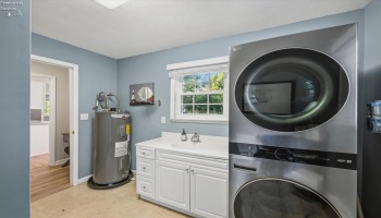 309 Cherry Avenue, Lakeside, 43440, 2 Bedroom Bedrooms, ,2 BathroomBathrooms,Residential,For Sale,Cherry,20263551