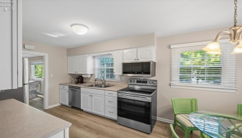 309 Cherry Avenue, Lakeside, 43440, 2 Bedroom Bedrooms, ,2 BathroomBathrooms,Residential,For Sale,Cherry,20263551