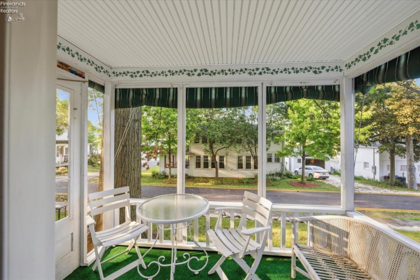 309 Cherry Avenue, Lakeside, 43440, 2 Bedroom Bedrooms, ,2 BathroomBathrooms,Residential,For Sale,Cherry,20263551