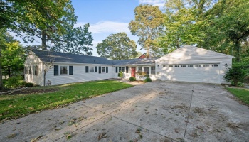 309 Cherry Avenue, Lakeside, 43440, 2 Bedroom Bedrooms, ,2 BathroomBathrooms,Residential,For Sale,Cherry,20263551