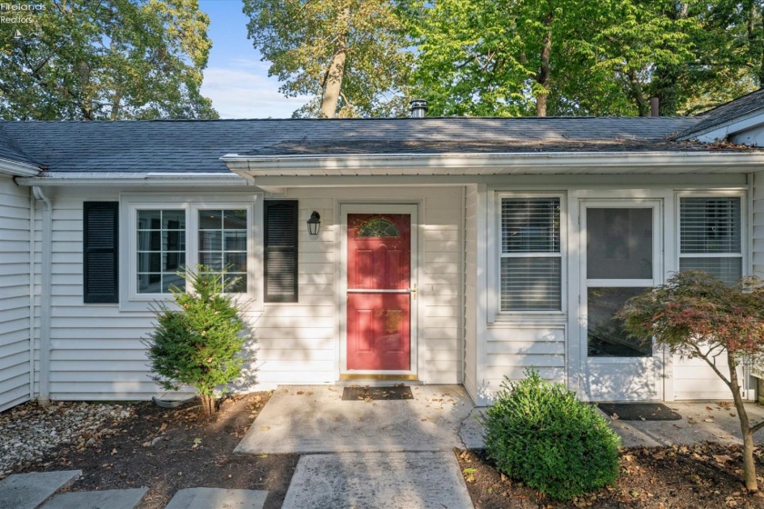 309 Cherry Avenue, Lakeside, 43440, 2 Bedroom Bedrooms, ,2 BathroomBathrooms,Residential,For Sale,Cherry,20263551