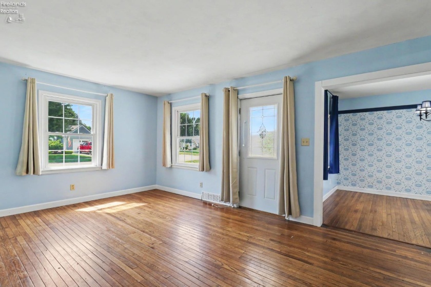 110 Shumaker Drive, Bellevue, 44811, 4 Bedroom Bedrooms, ,1 BathroomBathrooms,Residential,For Sale,Shumaker,20263552