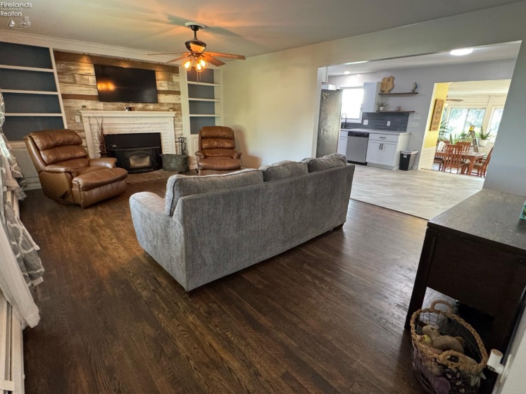 5685 Young Road, Bellevue, 44811, 3 Bedroom Bedrooms, ,2 BathroomBathrooms,Residential,For Sale,Young,20263473